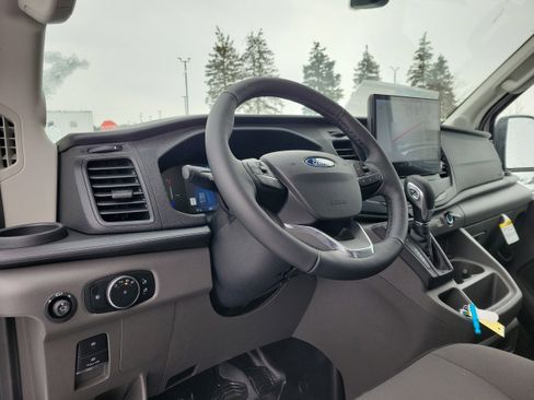 New 2026 Ford Transit 250 148 Medium Roof RWD image 16