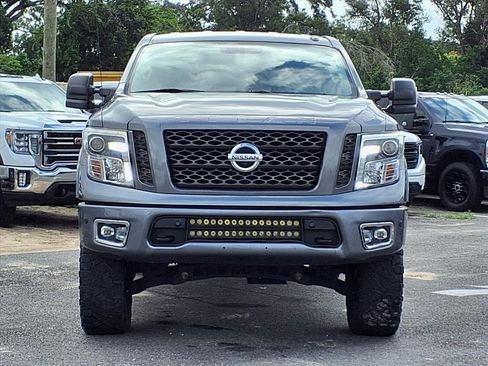 Used 2019 Nissan Titan PRO-4X w/ Pro-4x Convenience Package image 2
