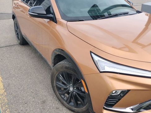 Used 2024 Buick Envista Sport Touring w/ Convenience I Package FWD image 2