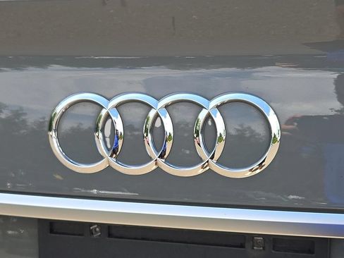 Used 2022 Audi SQ5 Premium Plus w/ Premium Plus Package AWD/4WD image 29