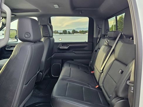 New 2026 GMC Sierra 2500 SLT w/ SLT Convenience Package image 19
