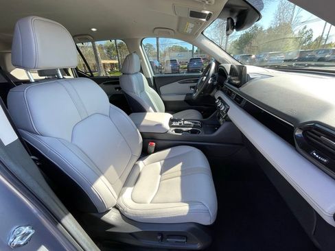 Certified 2025 Honda Pilot EX-L image 32
