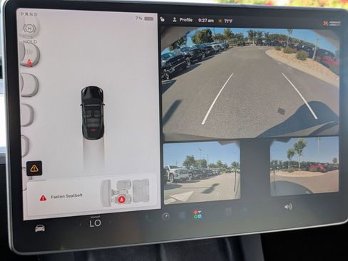 Used 2022 Tesla Model Y Long Range AWD/4WD image 22
