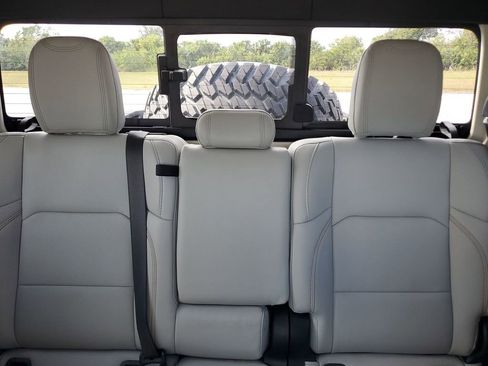 Used 2023 Jeep Gladiator Mojave w/ Trailer Tow Package image 13