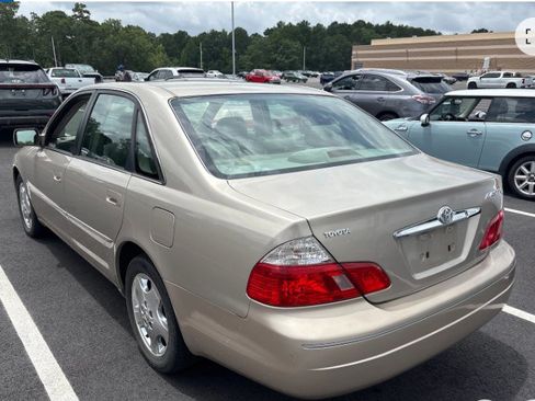 Used 2004 Toyota Avalon XLS FWD image 4