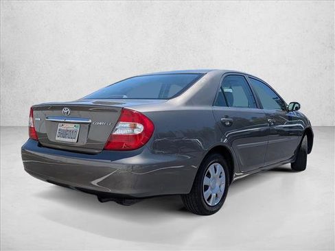 Used 2004 Toyota Camry LE FWD image 5