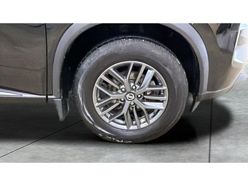 Used 2021 Nissan Rogue S image 19