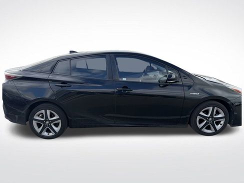 Used 2016 Toyota Prius Four Touring image 12