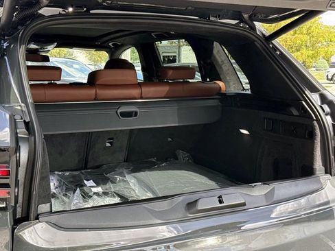 New 2026 BMW X5 xDrive40i w/ Executive Package AWD/4WD image 11
