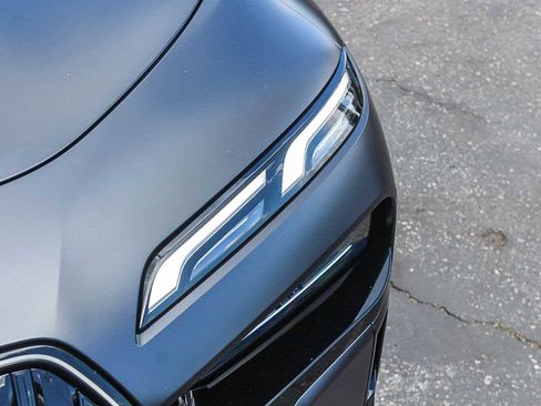 New 2026 BMW 740i RWD image 10