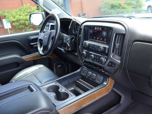 Used 2015 Chevrolet Silverado 2500 LTZ w/ LTZ Plus Package AWD/4WD image 23