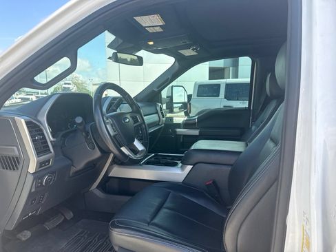 Used 2022 Ford F250 Lariat w/ Tremor Off-Road Package AWD/4WD image 11