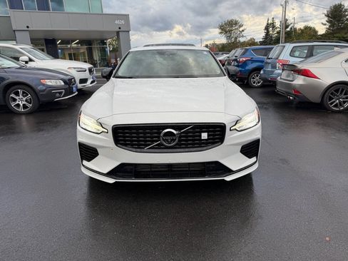 Used 2022 Volvo S60 T8 R-Design Expression w/ Advanced Package AWD/4WD image 3