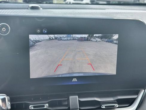 Used 2026 Chevrolet Equinox LT AWD/4WD image 14