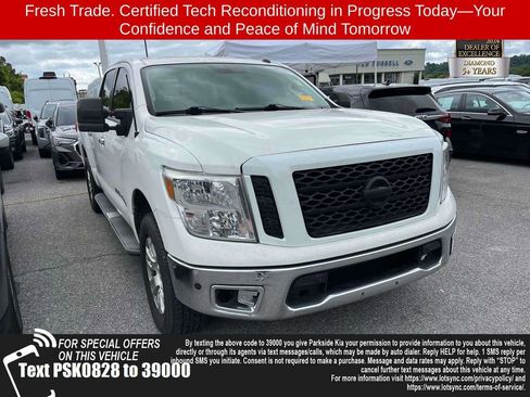Used 2018 Nissan Titan SV w/ SV Convenience Package RWD image 1