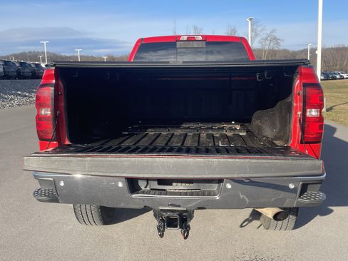 Used 2015 Chevrolet Silverado 2500 LT w/ LT Convenience Package image 5