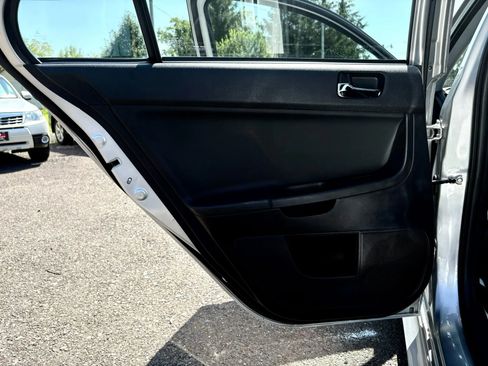 Used 2016 Mitsubishi Lancer ES image 12