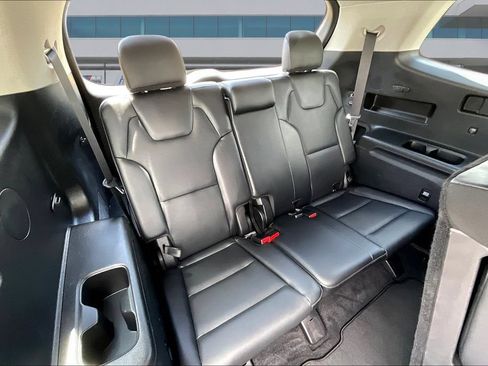 Used 2020 Kia Telluride S w/ S 8 Passenger Seating Package FWD image 26