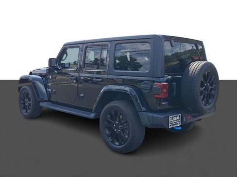 Used 2023 Jeep Wrangler Unlimited Sahara w/ Cold Weather Group AWD/4WD image 5