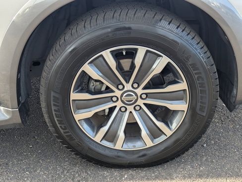 Used 2019 Nissan Armada SL w/ Premium Package image 10