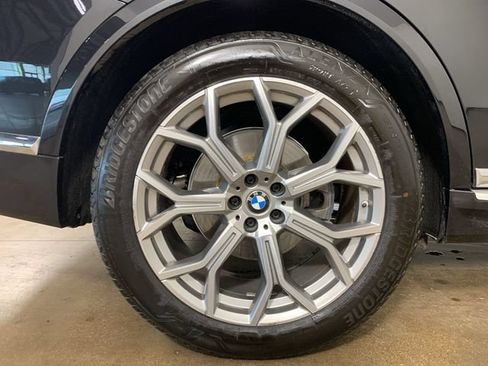 Used 2025 BMW X7 xDrive40i AWD/4WD image 44