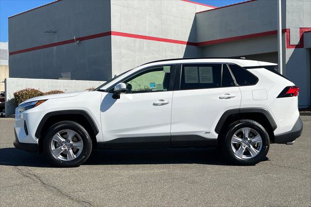 Certified 2023 Toyota RAV4 LE AWD/4WD image 9