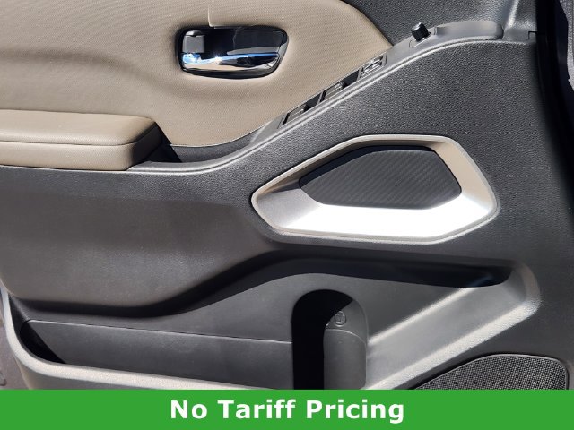 Used 2022 Nissan Frontier SV RWD image 22
