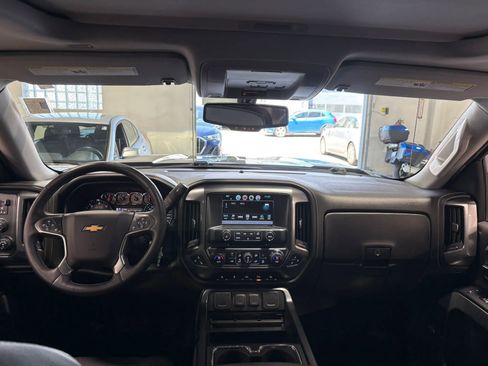 Used 2017 Chevrolet Silverado 1500 LTZ Z71 w/ LTZ Plus Package AWD/4WD image 2