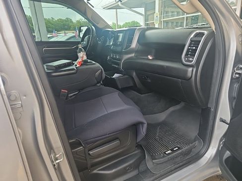 Used 2019 RAM 1500 Big Horn AWD/4WD image 6