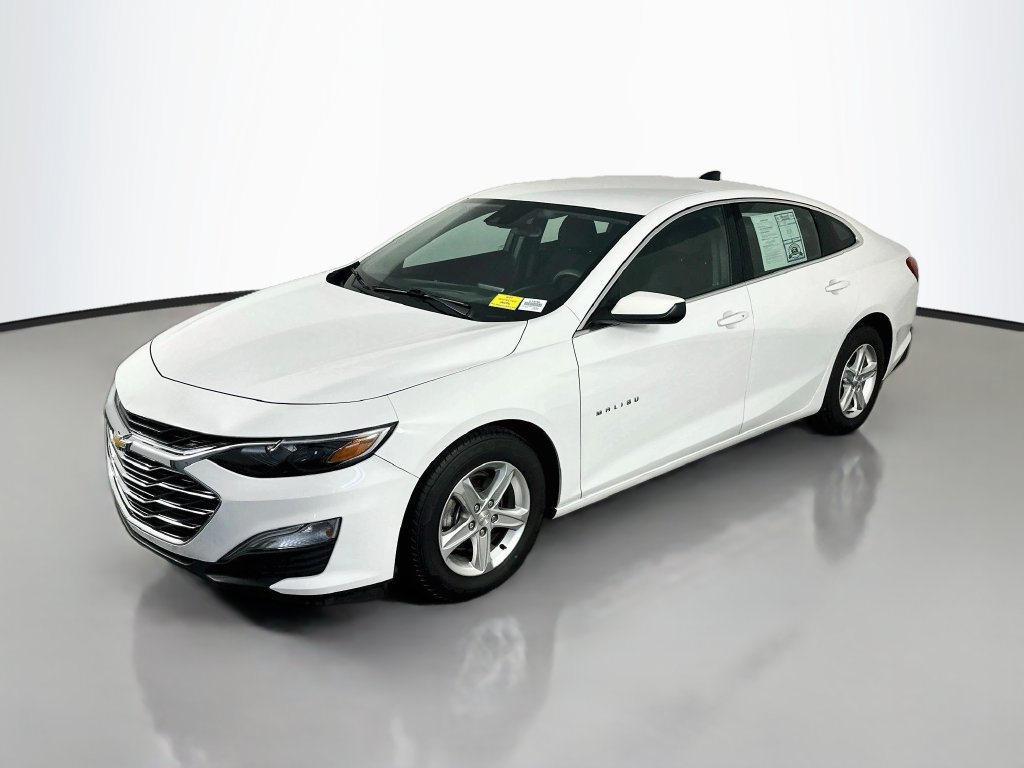 Used 2023 Chevrolet Malibu LS w/ Driver Confidence Package FWD image 3
