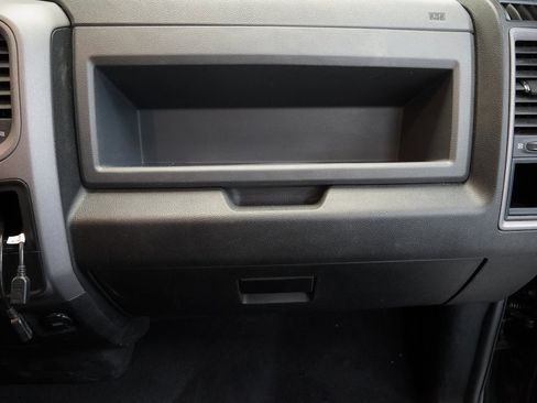 Used 2014 RAM 1500 Express image 33