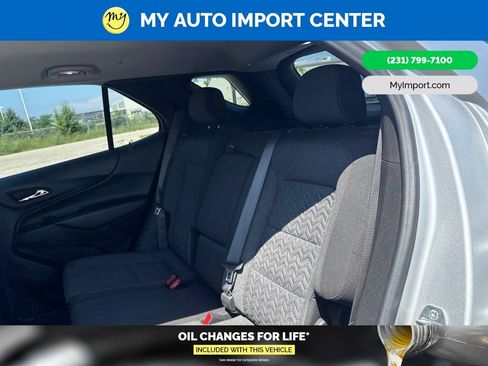 Used 2022 Chevrolet Equinox LT w/ Driver Convenience Package AWD/4WD image 25