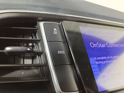 Used 2020 Buick Enclave Essence w/ Sound and Sites Package AWD/4WD image 29