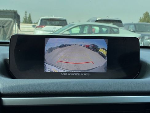 Used 2025 Nissan Versa SV image 23