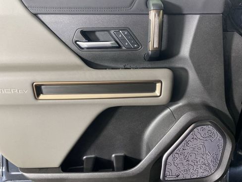 Certified 2025 GMC Hummer EV 2X image 23