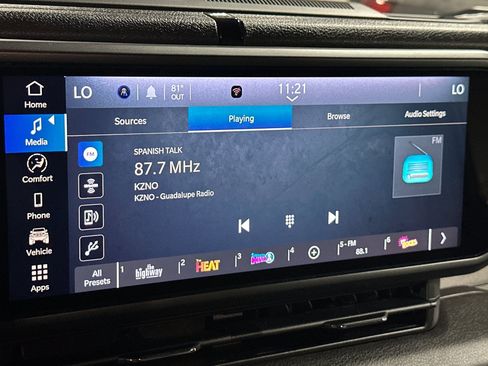 Used 2024 Jeep Wrangler Unlimited AWD/4WD image 17