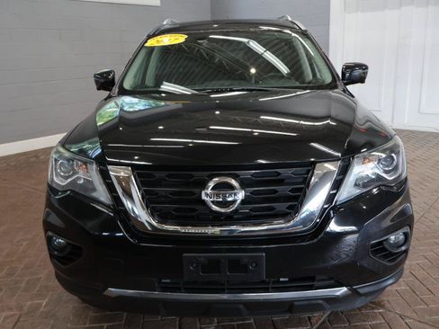 Used 2017 Nissan Pathfinder Platinum AWD/4WD image 2
