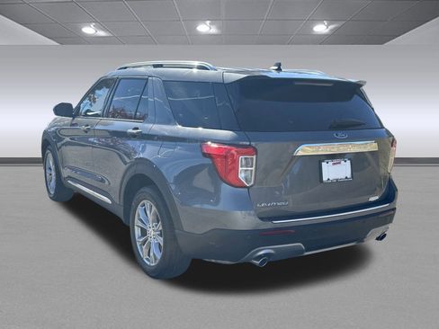 Used 2023 Ford Explorer Limited image 5