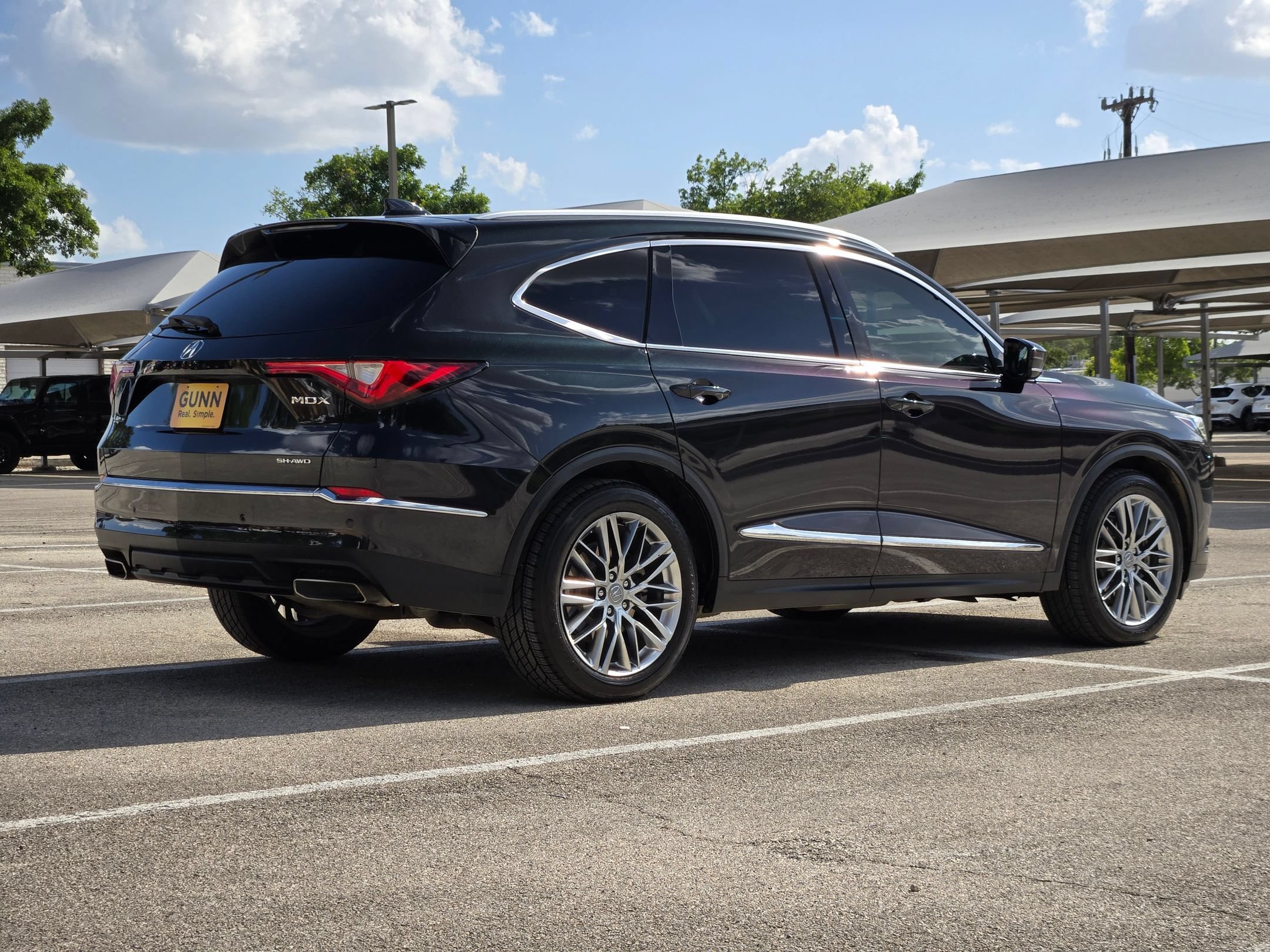 Certified 2022 Acura MDX w/ Advance Package AWD/4WD image 3