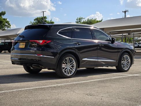 Certified 2022 Acura MDX SH-AWD w/ Advance Package image 3