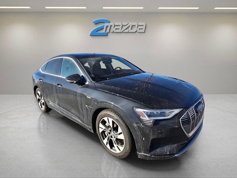 Used 2020 Audi e-tron Premium Plus image 18
