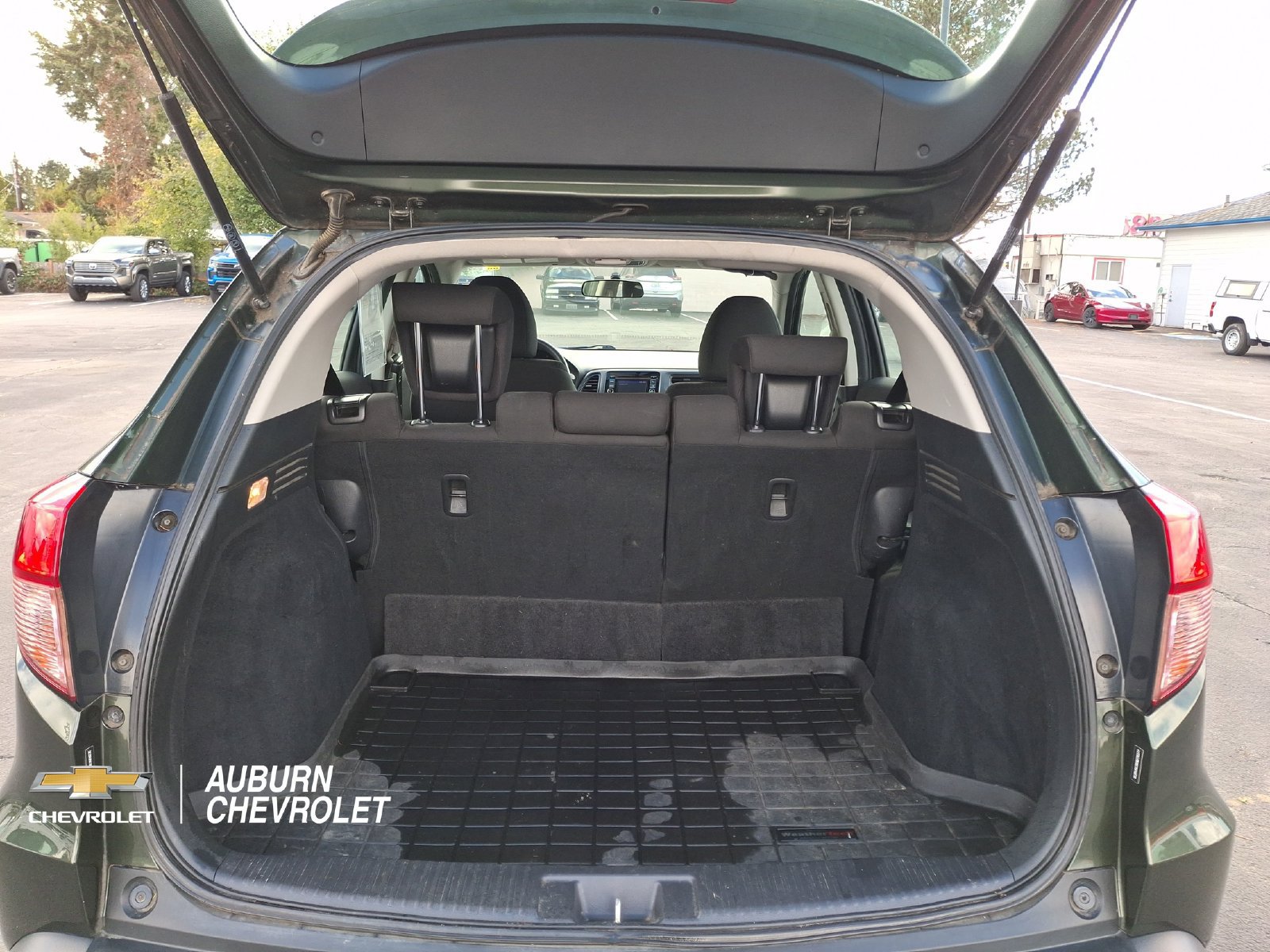 Used 2017 Honda HR-V LX image 19