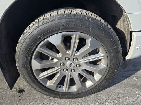 Used 2021 Ford F150 Limited image 42