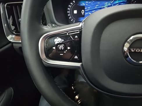 Used 2024 Volvo S60 B5 Plus image 20