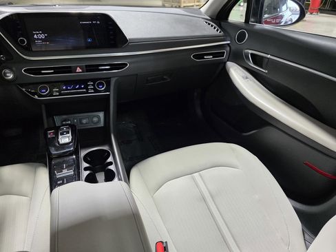 Certified 2023 Hyundai Sonata SEL w/ Convenience Package image 17