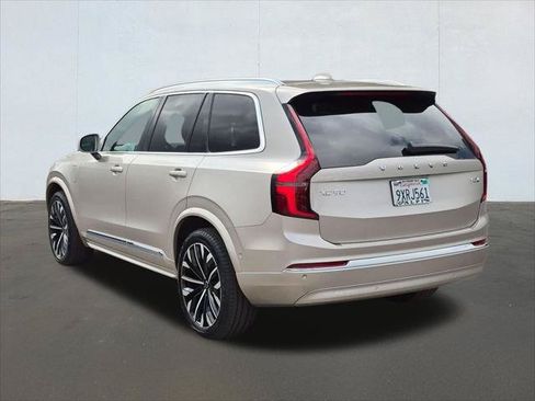 Used 2026 Volvo XC90 T8 Plus w/ Protection Package Premier AWD/4WD image 7