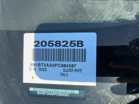 Used 2023 Nissan Rogue S FWD image 19