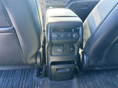 Used 2017 GMC Acadia SLT image 13