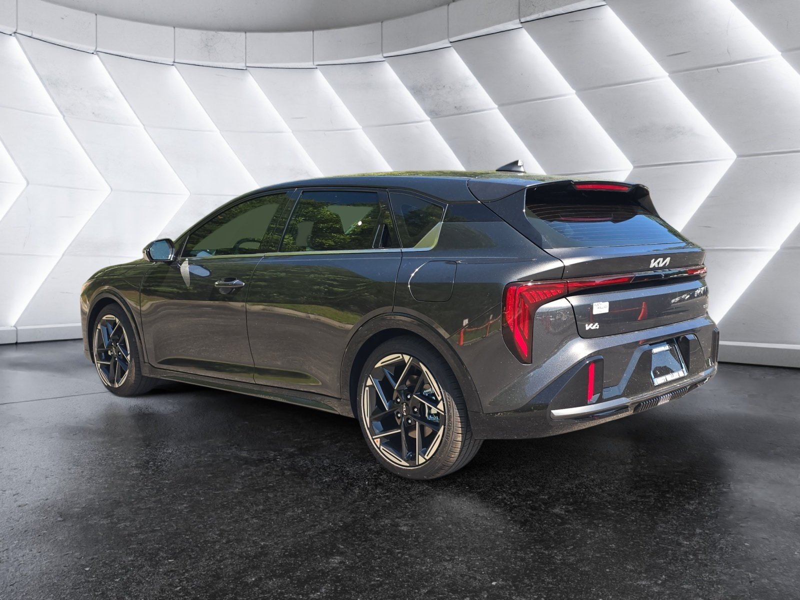 New 2026 Kia K4 GT-Line Turbo FWD image 3