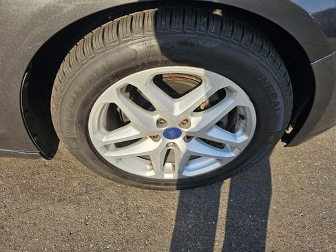 Used 2016 Ford Fusion SE image 14